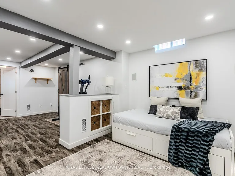 3206 Apricot St — Photo 42