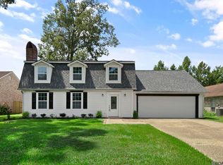 1426 Weeping Willow Dr, Denham Springs, LA 70726