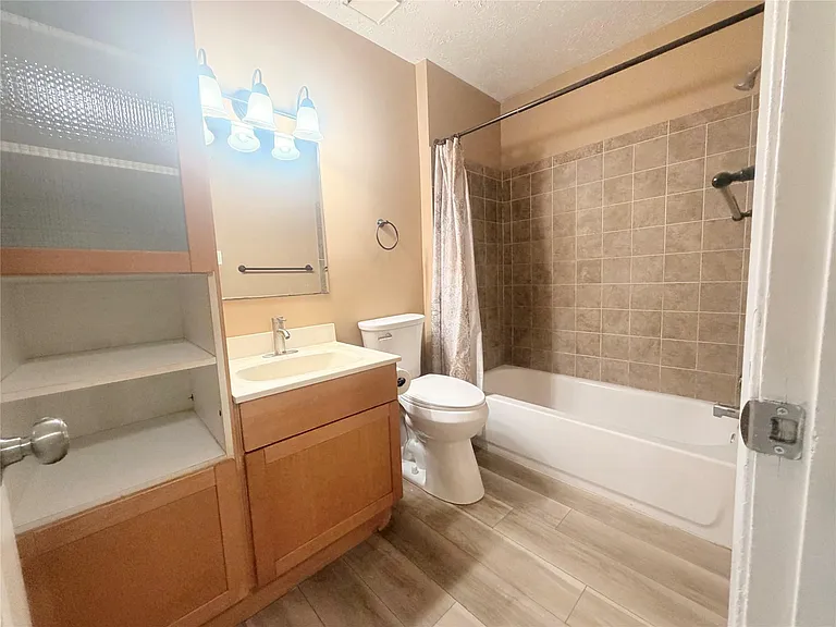 17010 Sunview Ct — Photo 8