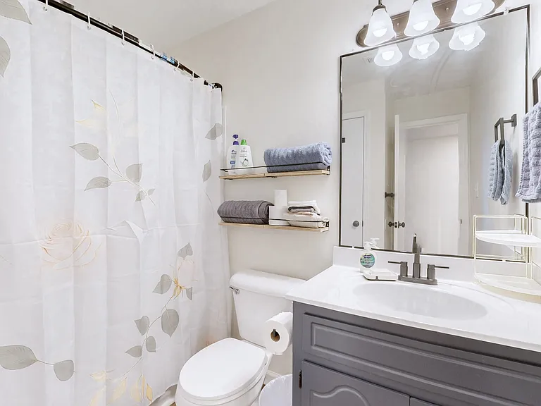 253 White Oak Rd #C — Photo 14