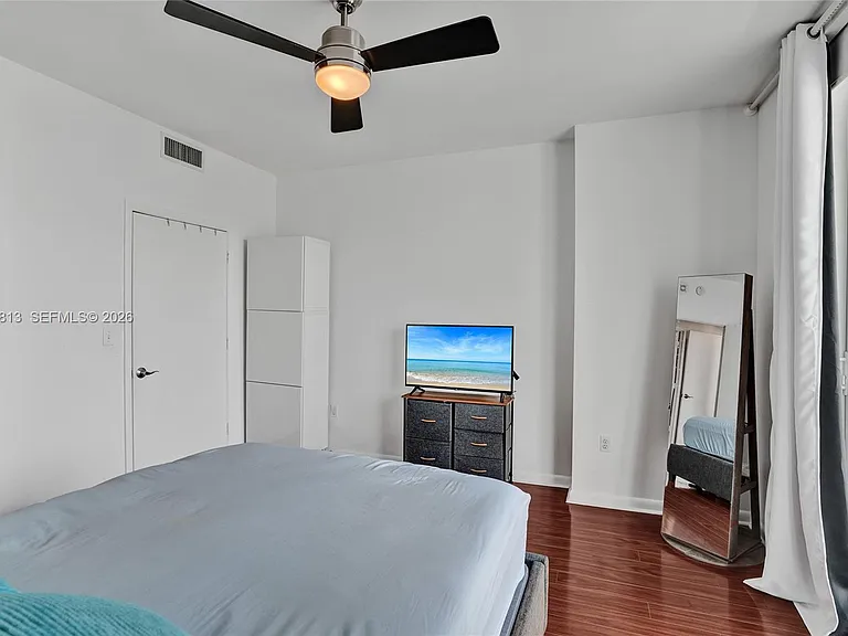 253 NE 2nd St #3304 — Photo 23