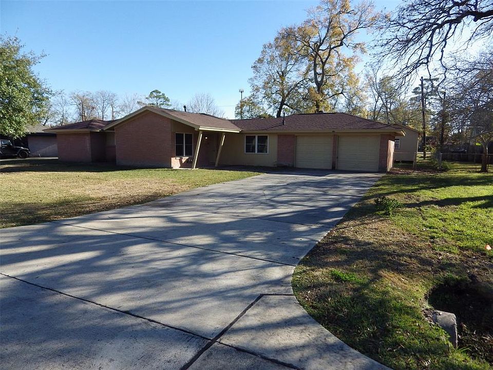 1st image of 627 E Forest Ave