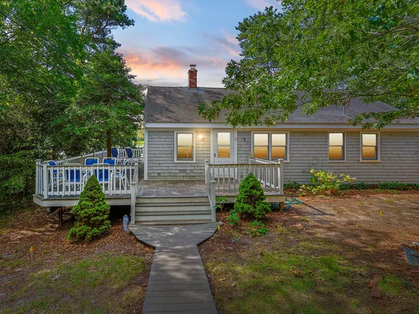10 Alston Court, Eastham, MA 02642
