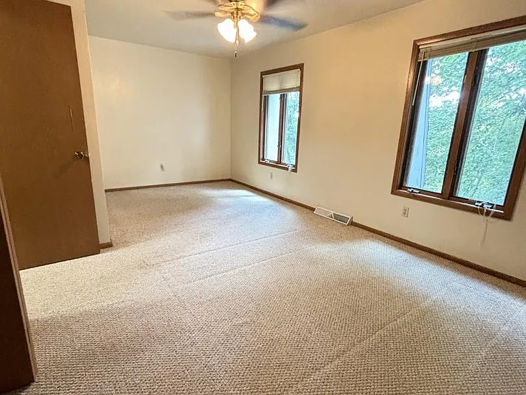 1209 Augusta Ave #1209 — Photo 9