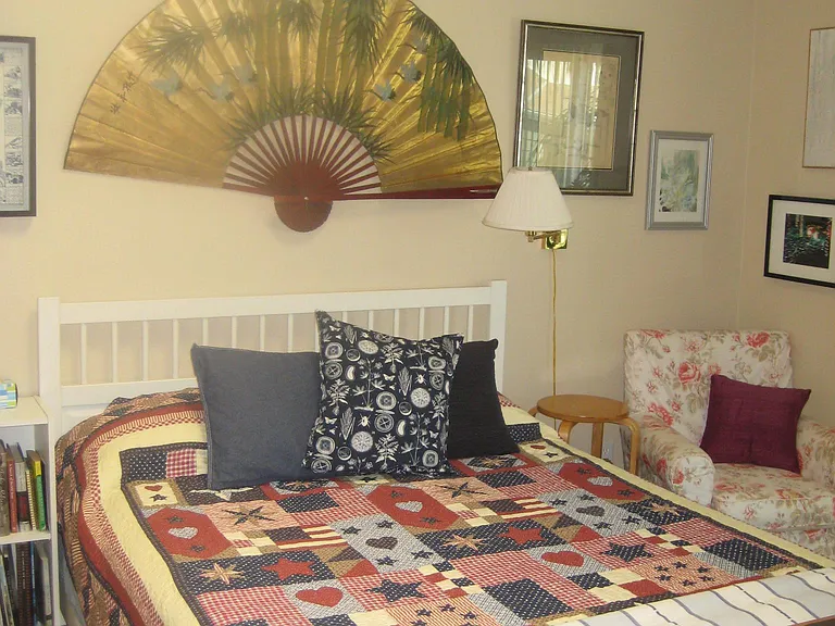 386 Hemlock Ave — Photo 3