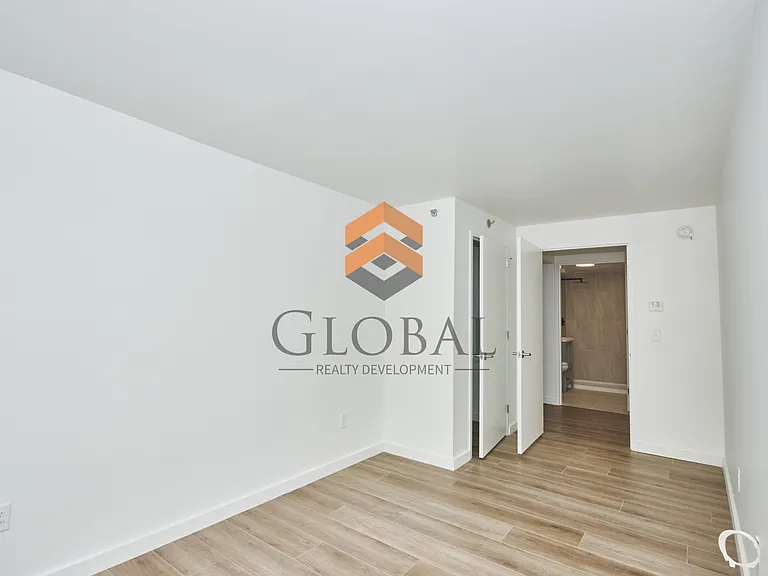 790 Allerton Ave #303 — Photo 10