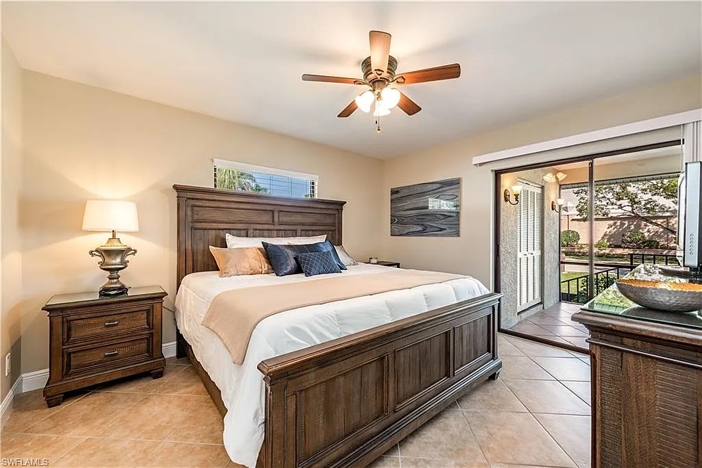 2 bed, 2.0 bath, 1250 sqft, $5,000 — Photo 3