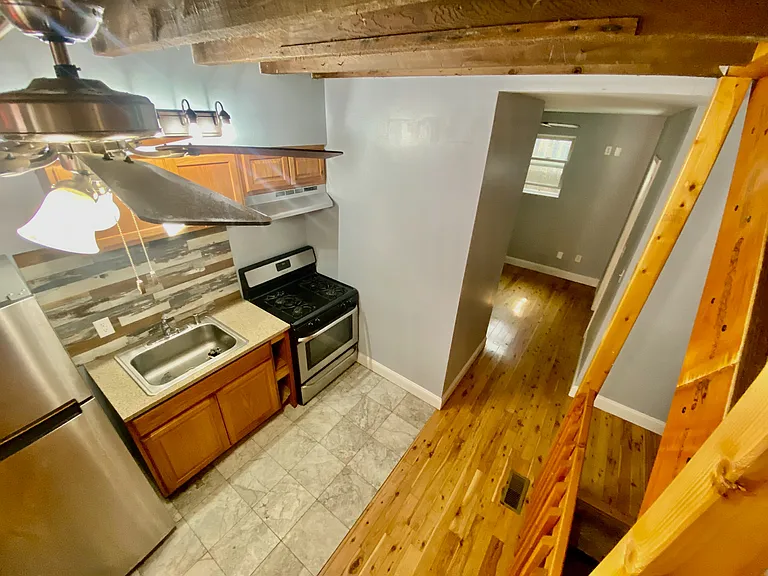 2027 S Watts St — Photo 12