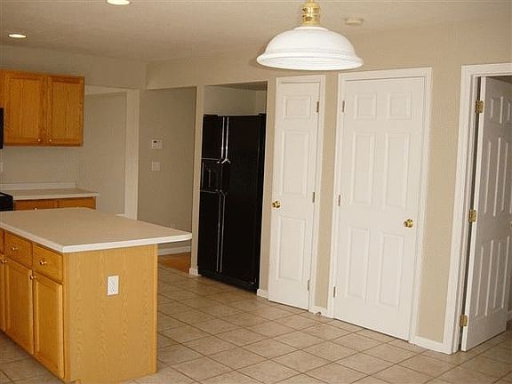 Refrigerator & Pantry