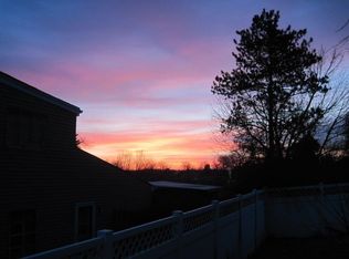 1105 Bingay Dr, Pittsburgh, PA 15237