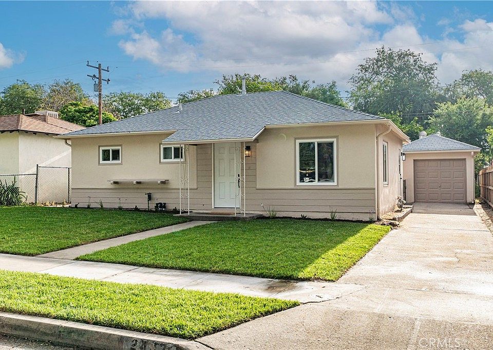 1st image of 2443 Roxbury Dr