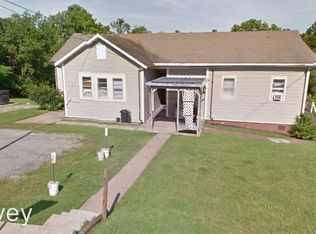 206 Oak St APT 1, Clarksville, TN 37042