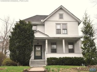 80 Oak St, Ridgewood, NJ 07450