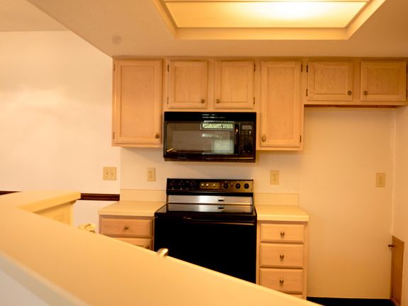 2nd image of 2437 Sportsman Dr