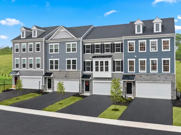 651 Olivia St, Collier Township, PA 15205