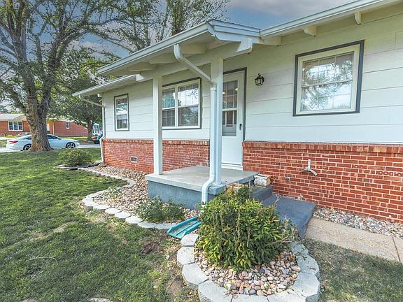 5th image of 2202 Fairlane Ave