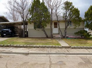 935 10th Ave N, Glasgow, MT 59230