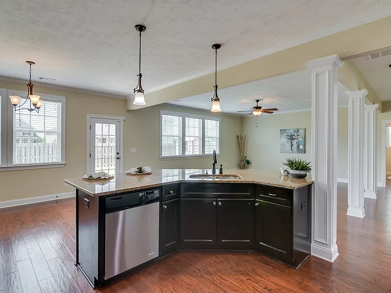 5458 Everlook Cir — Photo 20