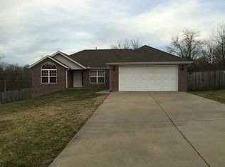 4 Olmstead Ln, Bella Vista, AR 72715