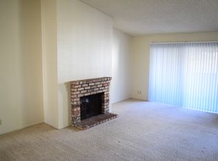 431 Collins Dr APT 6, Merced, CA 95348