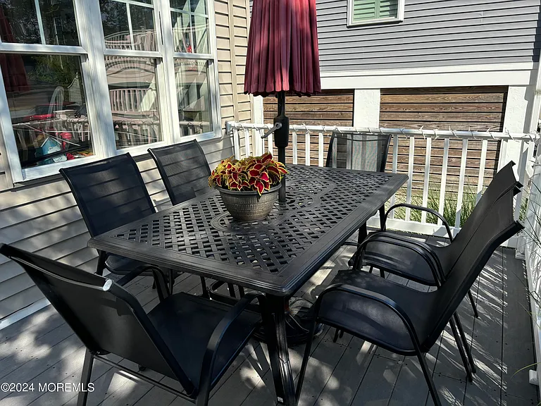 43 Ocean Ave — Photo 3