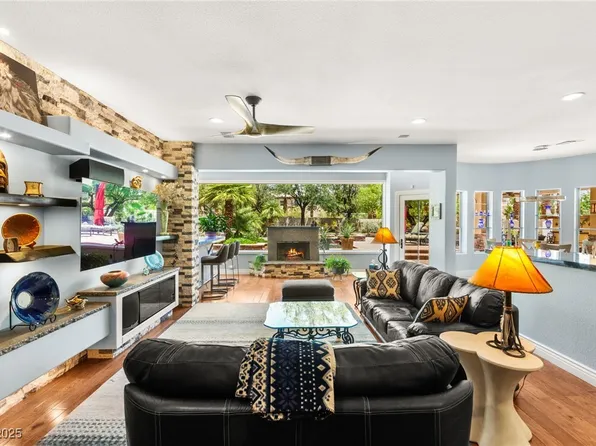 7428 Doe Ave, Las Vegas, NV 89117