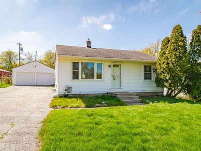 1985 Hoeft Dr, Commerce Township, MI, 48390