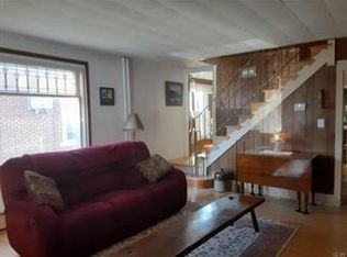 553 N 3rd St, Emmaus, PA 18049