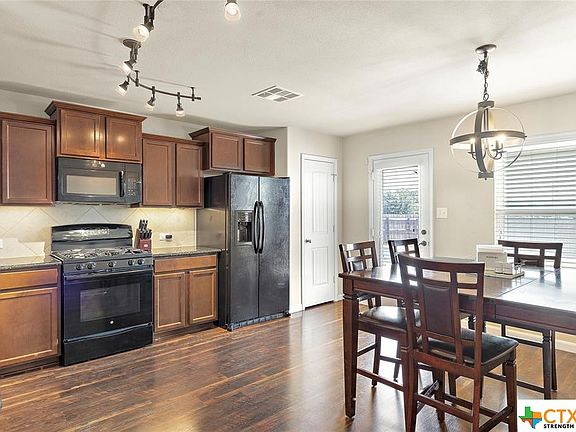 5th image of 101 Hawkins Ct