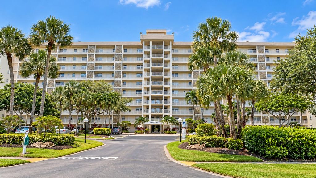 3510 OAKS Way #408, Pompano Beach