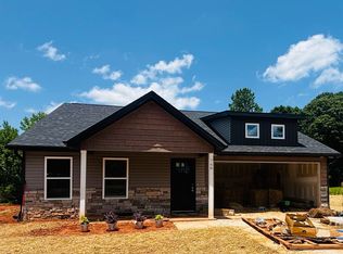 768 Darwin Rd, Gaffney, SC 29340