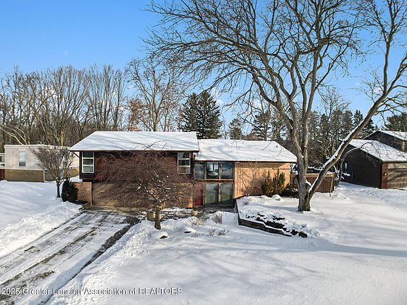 4th image of 1824 Mirabeau Dr