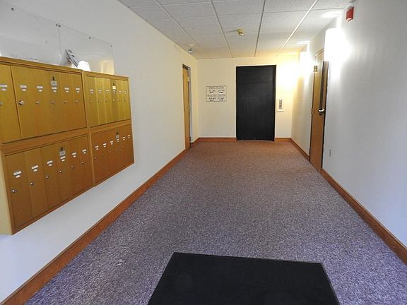 2nd image of 44 Rose Ct