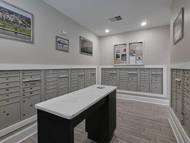 Pearl Pointe Apartments — Photo 17