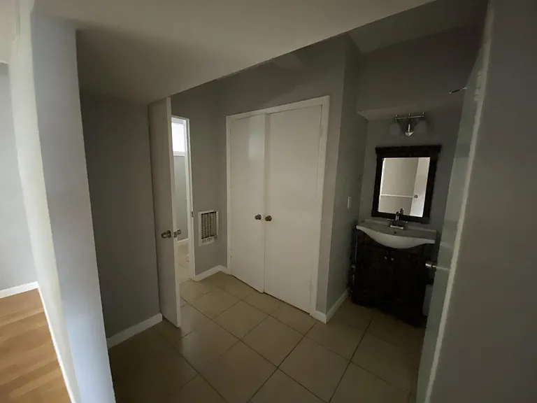 406 Hawthorne St — Photo 20
