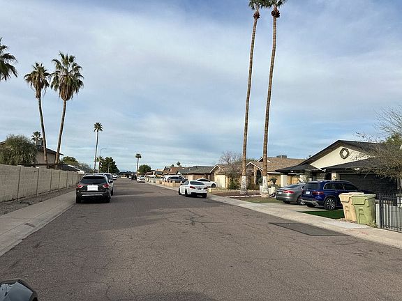 5th image of 5131 N 78th Dr
