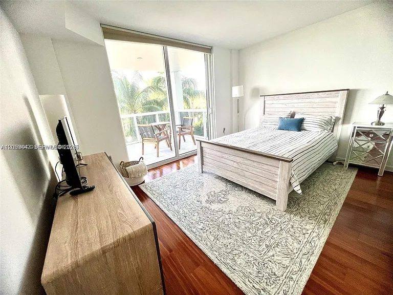 10275 Collins Ave #323 — Photo 22