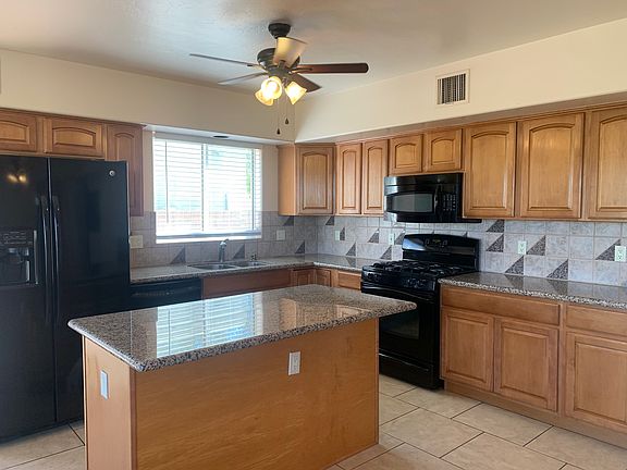 2nd image of 6441 N Shadow Bluff Dr