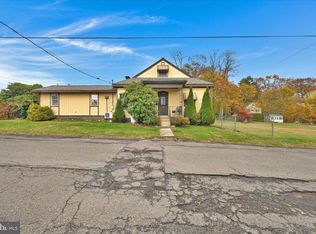 307 S Wylam St, Frackville, PA 17931