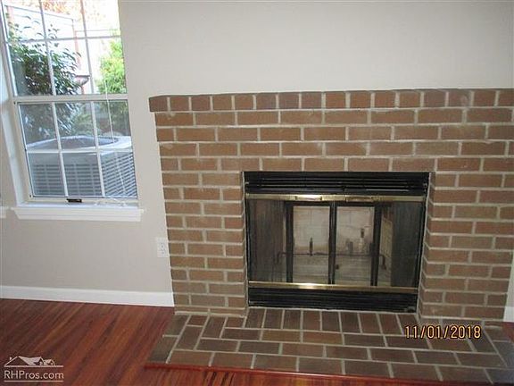 3rd image of 6020 N Highlands Pkwy APT 49-C