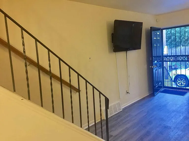 524 N Natrona St — Photo 9