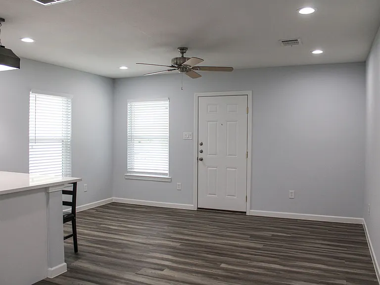 1475 W Contour Dr — Photo 7