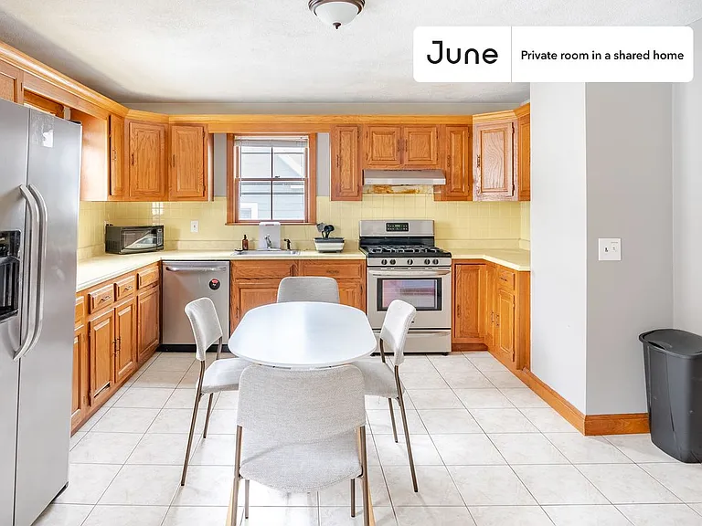 26 Charnwood Rd #B — Photo 2