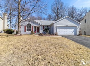 8666 Tanglewood Rd, Temperance, MI 48182