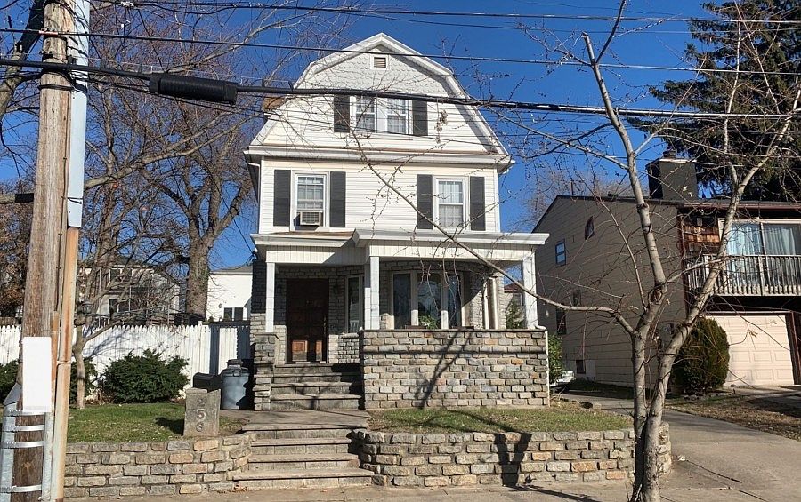 1st image of 253 Barnard Ave