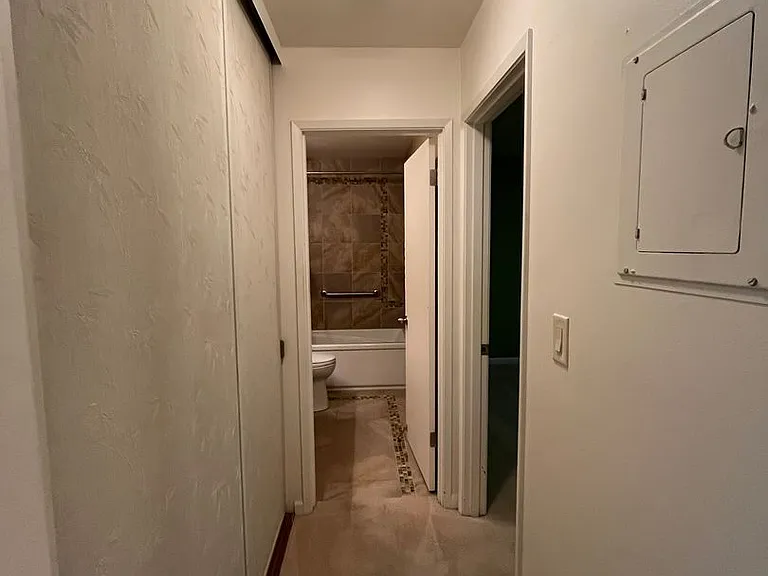 414 Boulevard St #202 — Photo 15