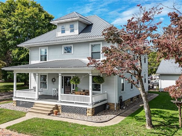 716 Front St, New Matamoras, OH 45767
