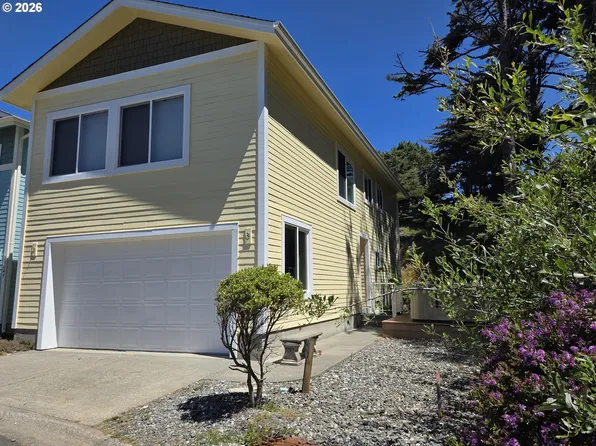 29049 Vizcaino Ct, Gold Beach, OR 97444