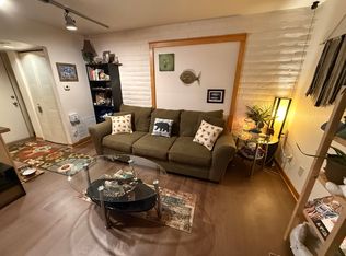 137 Dotson Dr #101, Ames, IA 50014