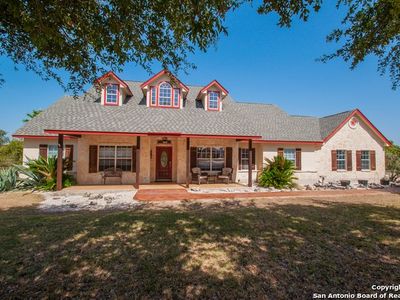 742 Airline Dr, Canyon Lake, TX, 78133
